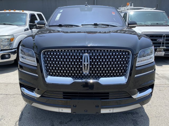 Vehicle image 3 of 28