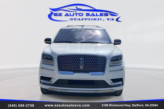 2019 Lincoln Navigator Reserve Image 3 of 24