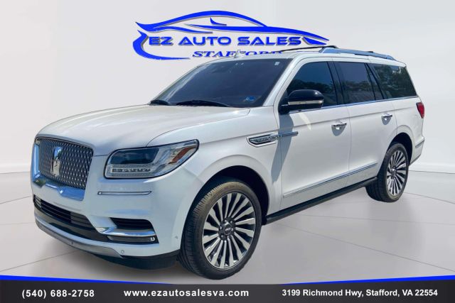 2019 Lincoln Navigator Reserve Image 2 of 24