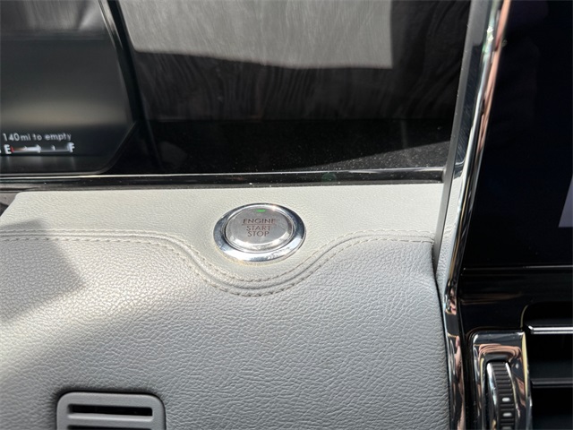 Vehicle image 27 of 27