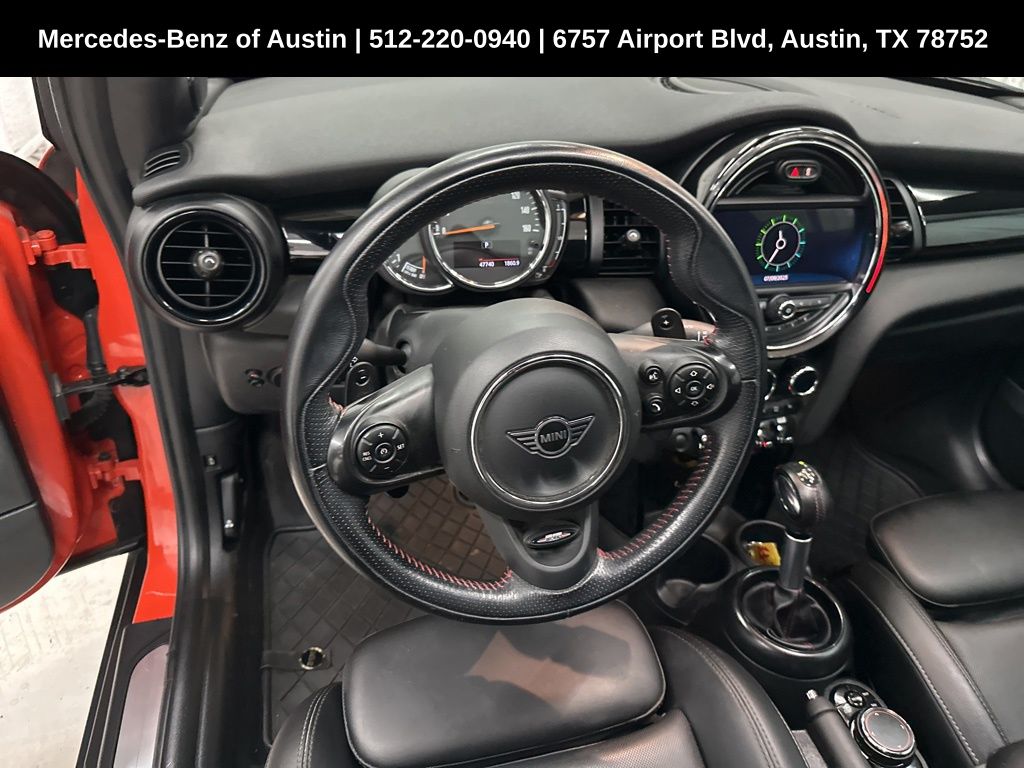 Vehicle image 26 of 27