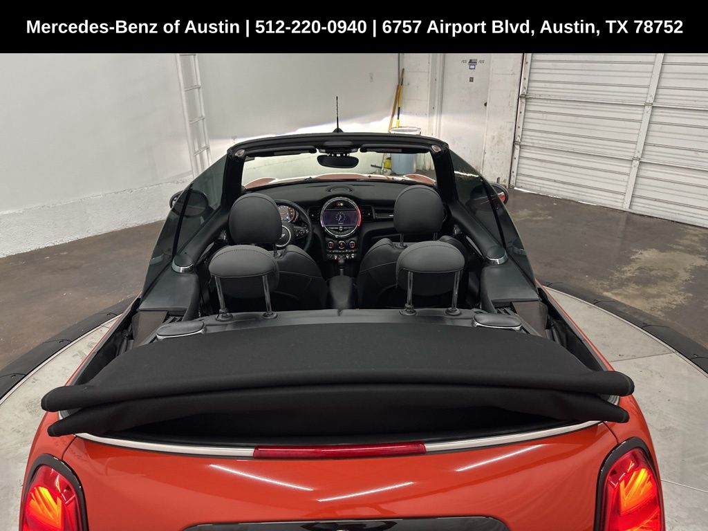 Vehicle image 12 of 27