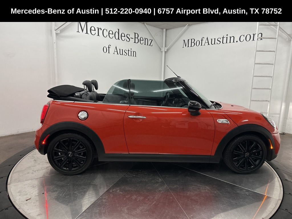 Vehicle image 6 of 27