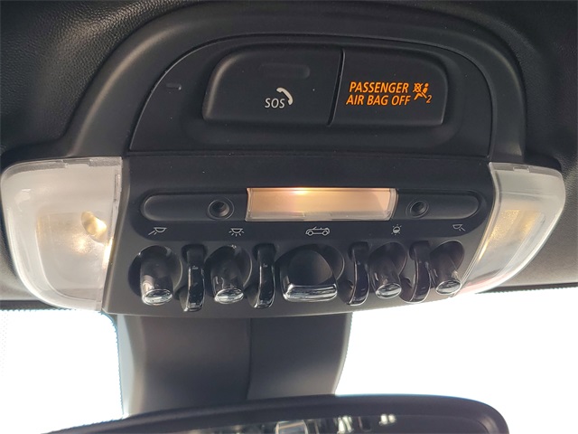 Vehicle image 25 of 26