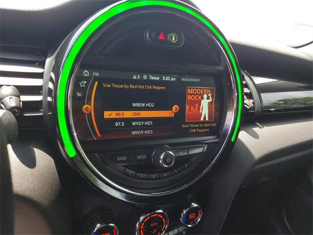 Vehicle image 15 of 26