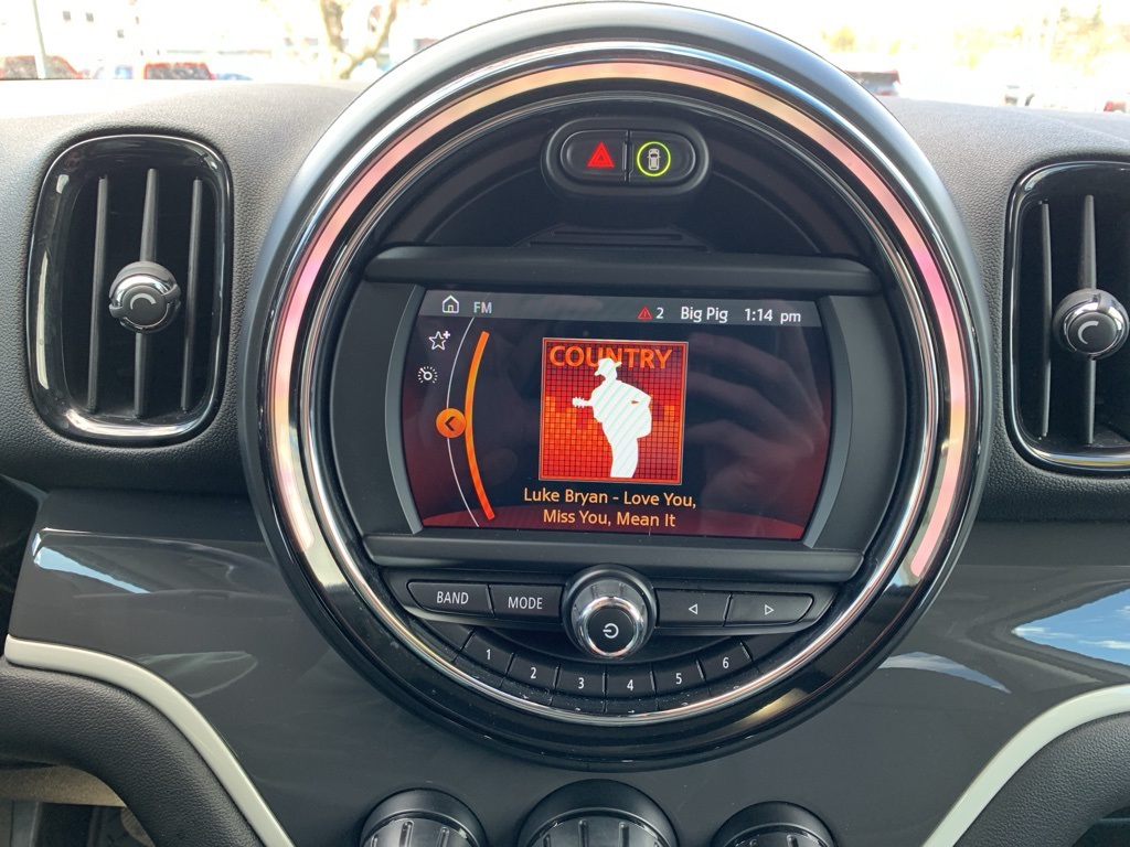 Vehicle image 14 of 29