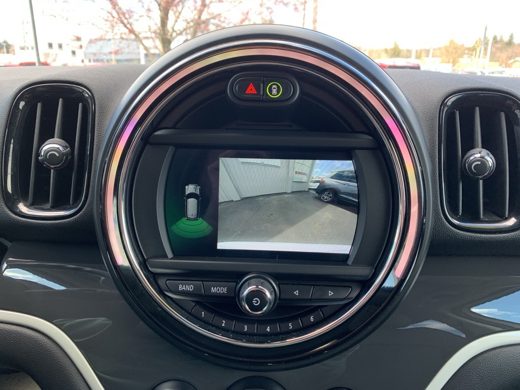 Vehicle image 15 of 29