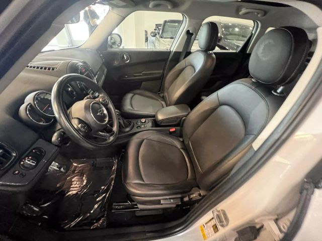 Vehicle image 13 of 36