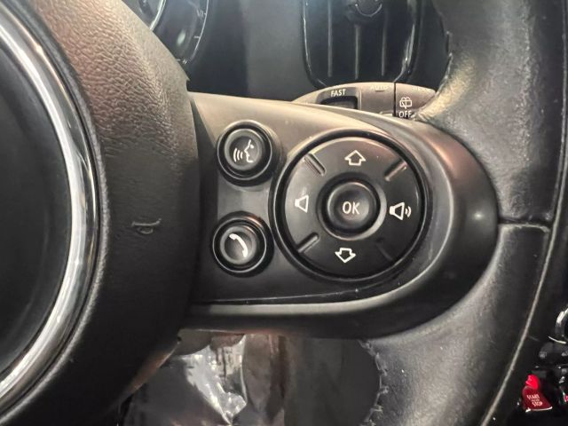 Vehicle image 19 of 36