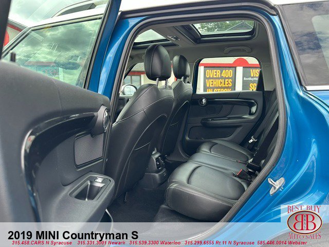 Vehicle image 18 of 18