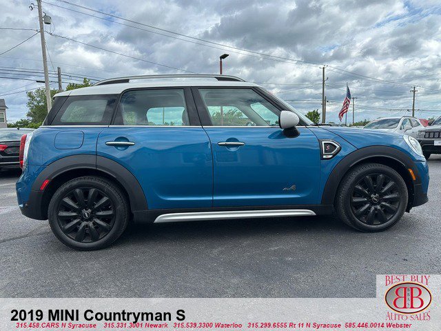 Vehicle image 5 of 18