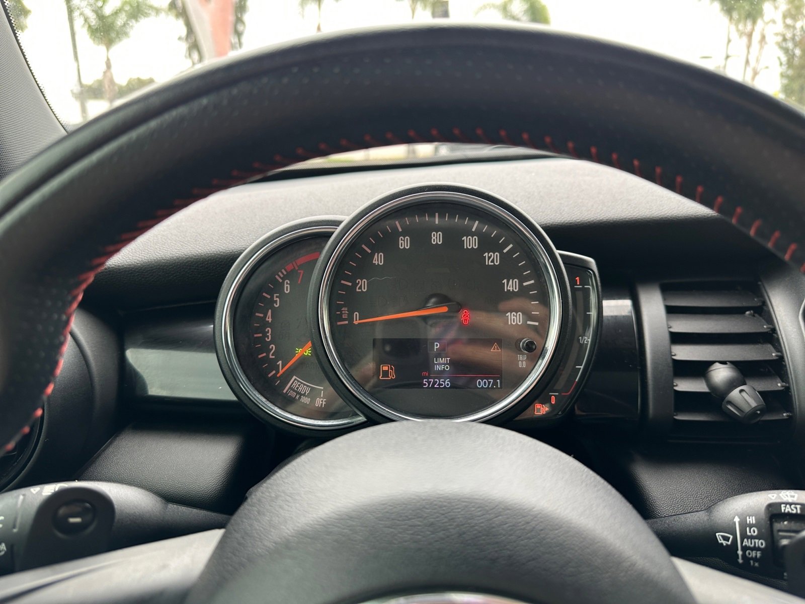 Vehicle image 22 of 24