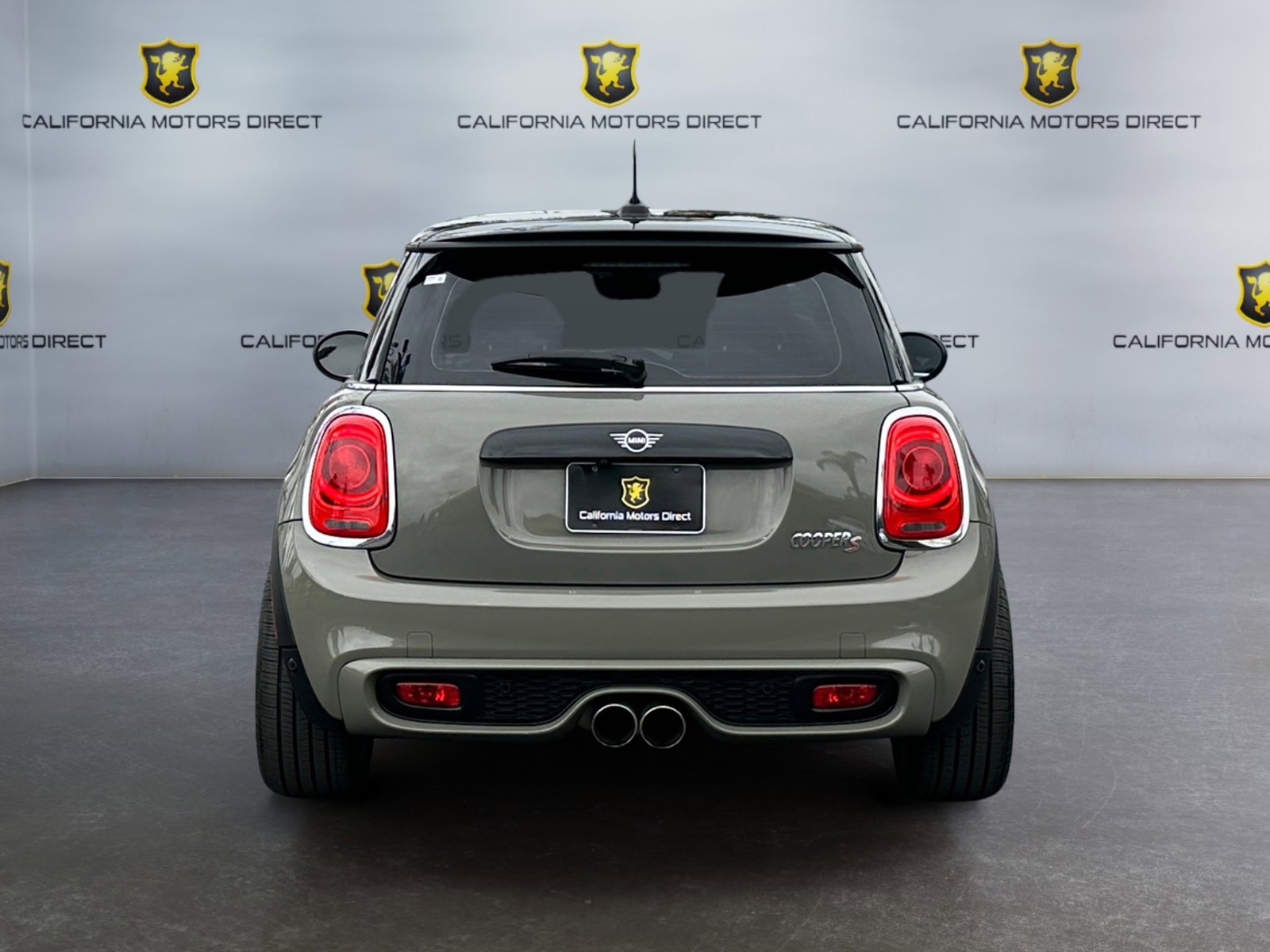 Vehicle image 6 of 24