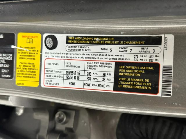 2019 MINI Cooper Hardtop Base Image 24 of 32