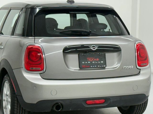 2019 MINI Cooper Hardtop Base Image 31 of 32