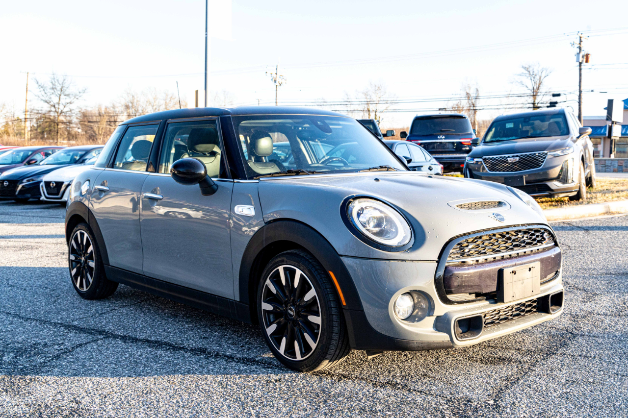 2019 MINI Cooper Hardtop S Image 3 of 27