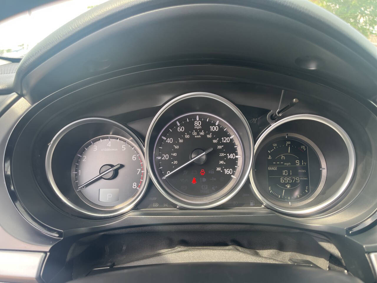 Vehicle image 8 of 18
