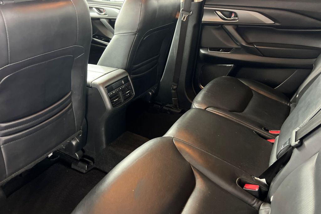 2019 Mazda CX-9 Touring Image 15 of 49