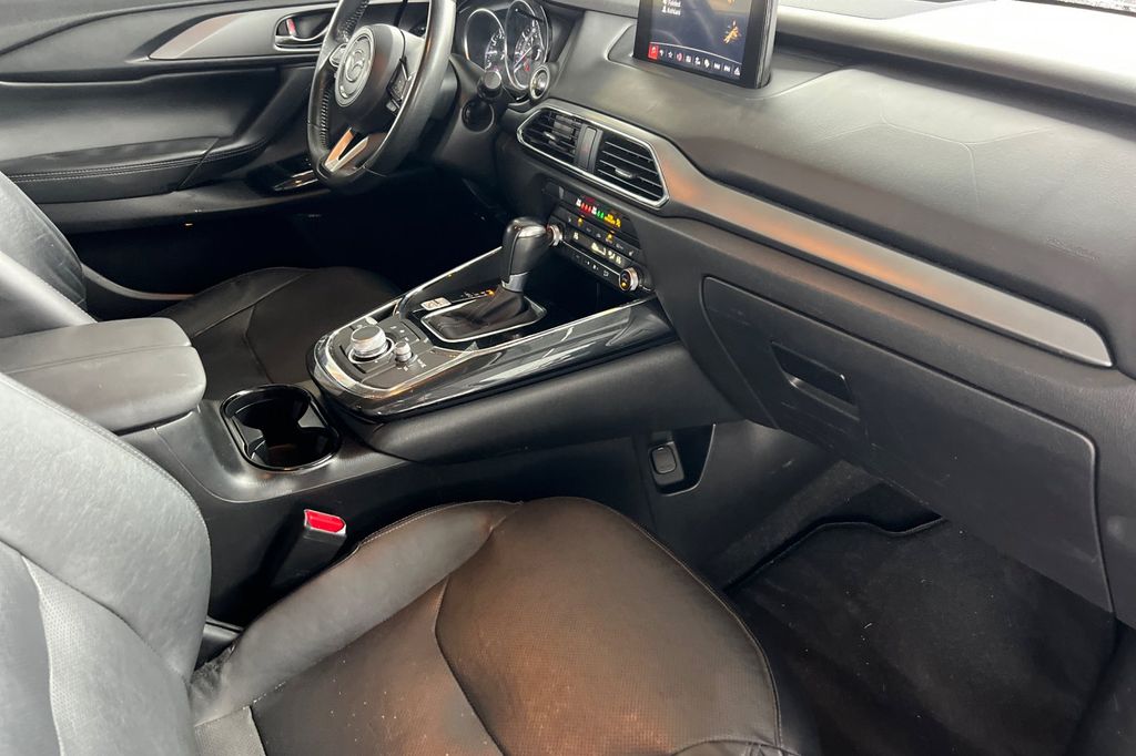2019 Mazda CX-9 Touring Image 18 of 49