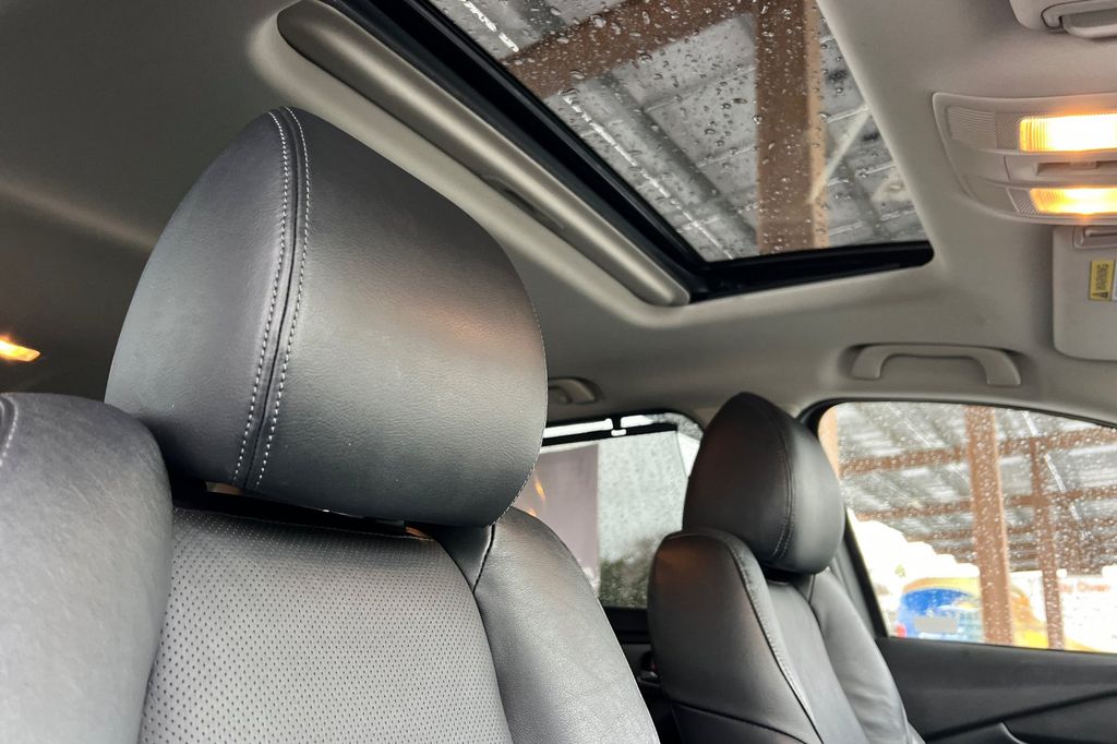 2019 Mazda CX-9 Touring Image 16 of 49