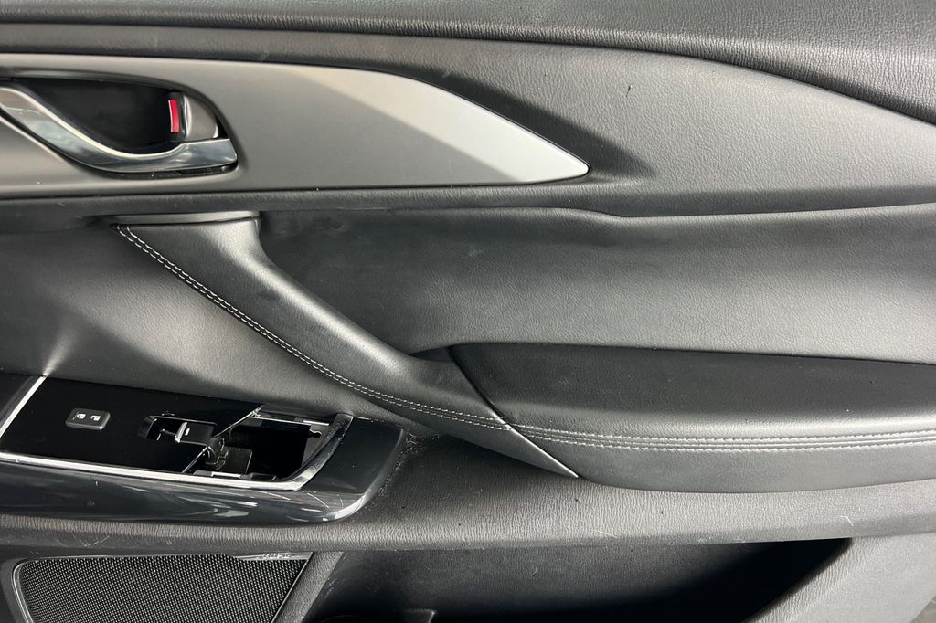 2019 Mazda CX-9 Touring Image 29 of 49
