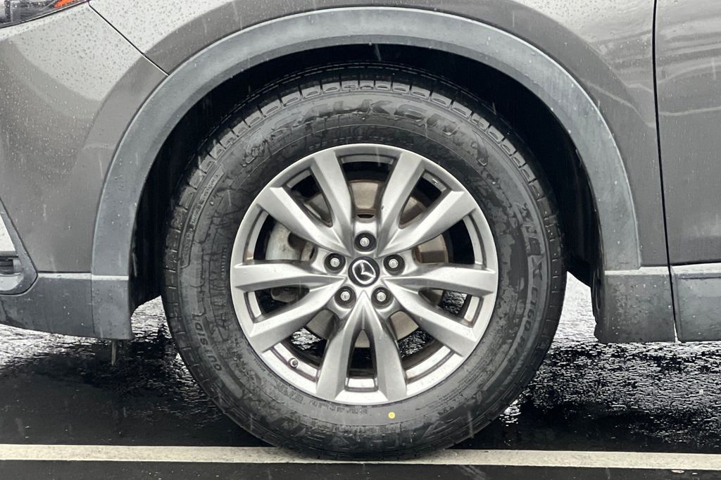2019 Mazda CX-9 Touring Image 10 of 49