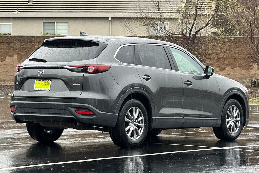 2019 Mazda CX-9 Touring Image 6 of 49