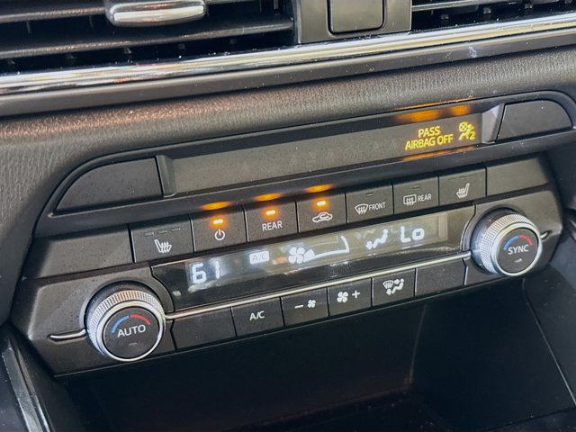 Vehicle image 19 of 34