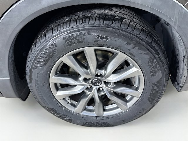 Vehicle image 33 of 34