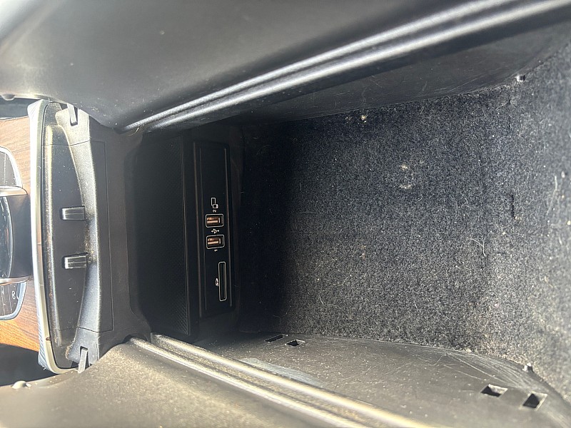 Vehicle image 29 of 35