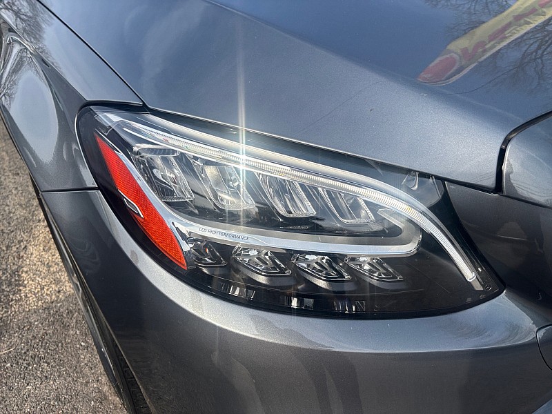 Vehicle image 18 of 35
