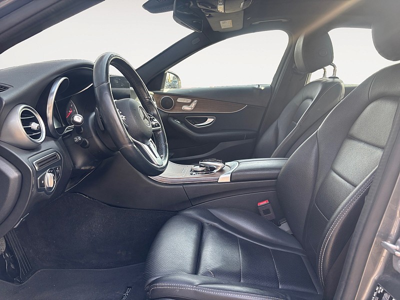 Vehicle image 9 of 35