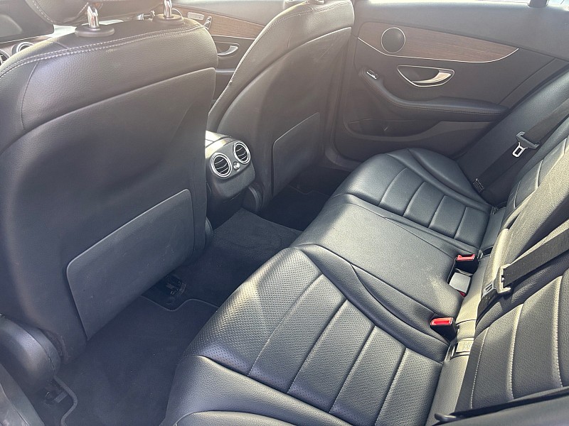 Vehicle image 27 of 35