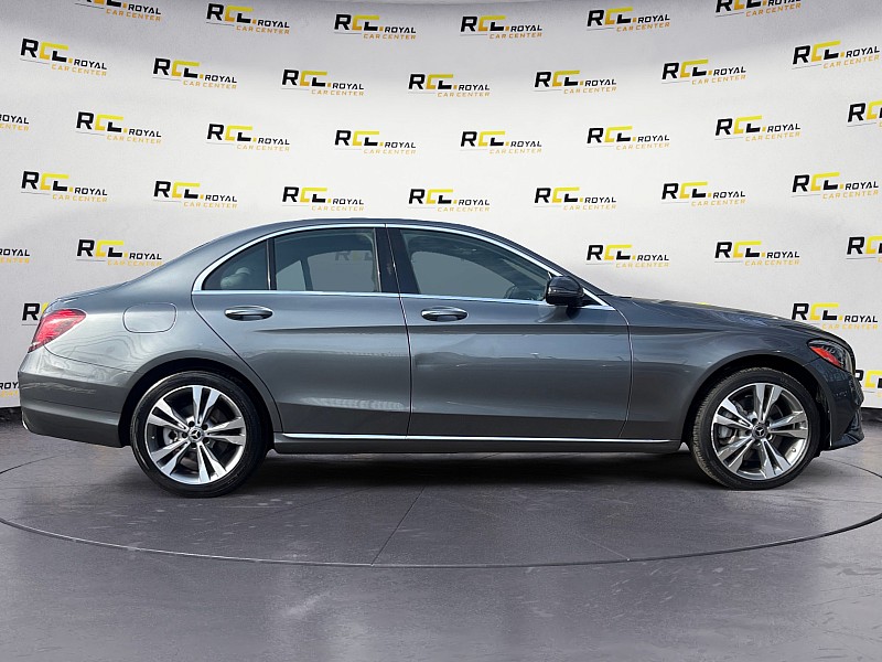 Vehicle image 4 of 35
