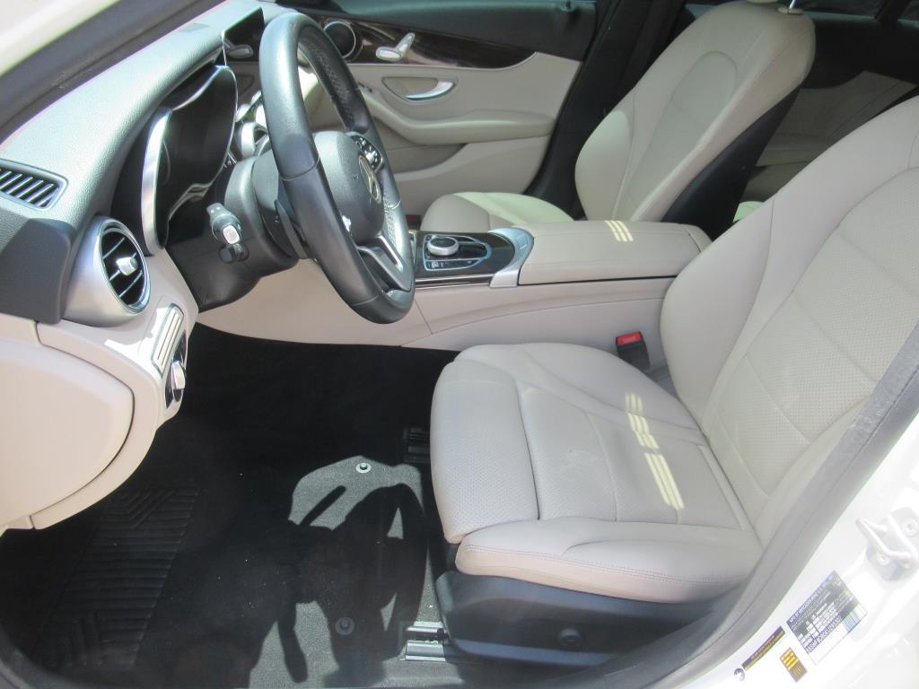 Vehicle image 16 of 30