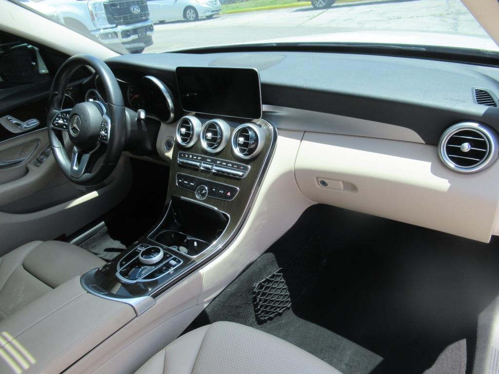 Vehicle image 11 of 30