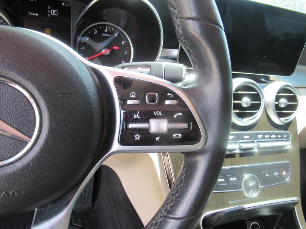 Vehicle image 19 of 30