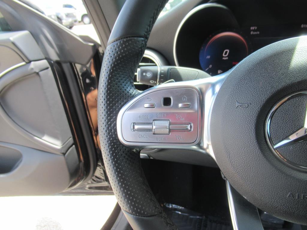 Vehicle image 15 of 28