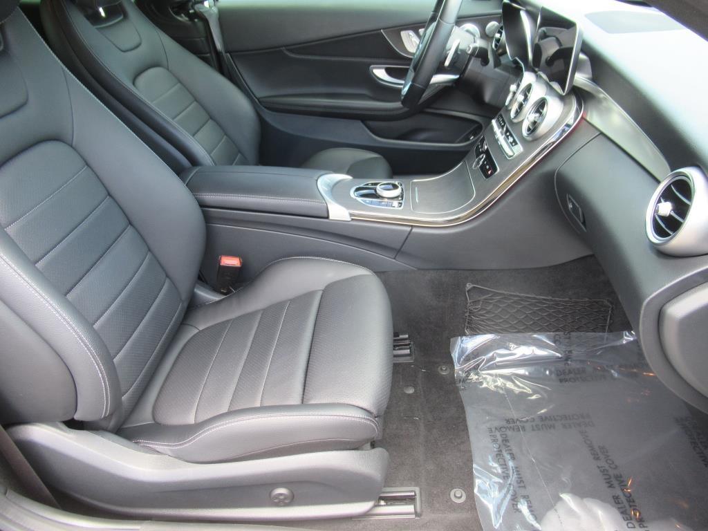 Vehicle image 9 of 28