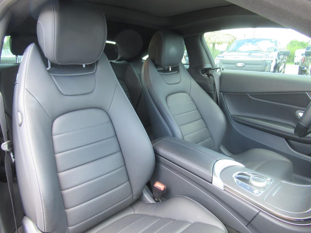 Vehicle image 8 of 28