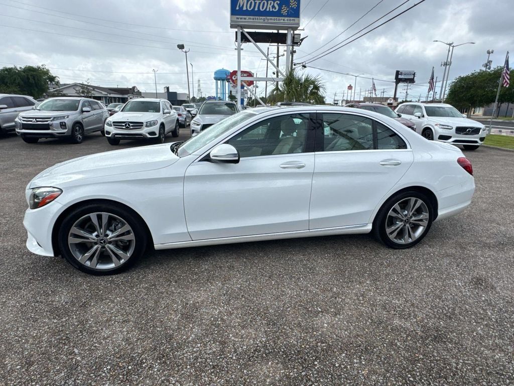 2019 Mercedes-Benz C-Class 300 Image 2 of 29