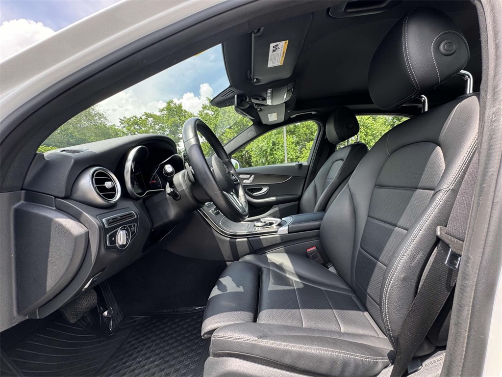 Vehicle image 29 of 31