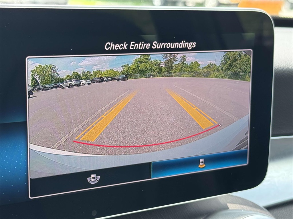 Vehicle image 9 of 31