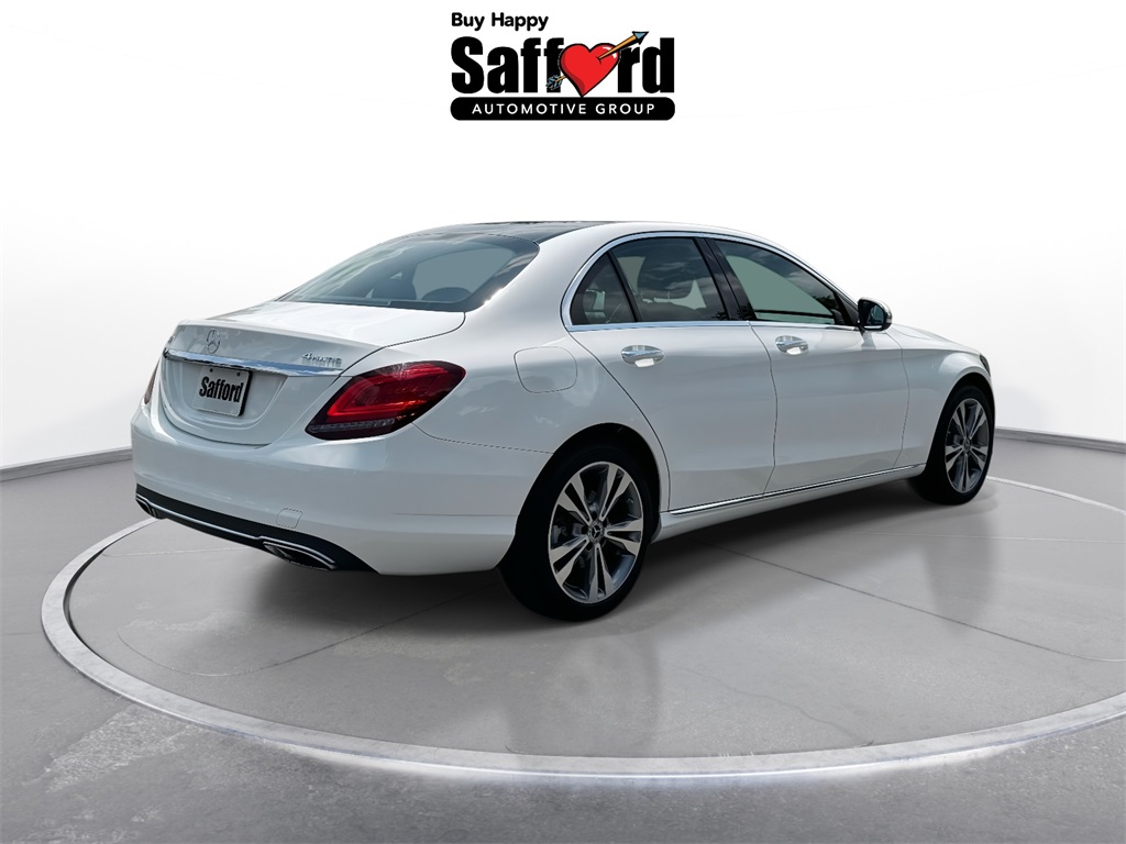 Vehicle image 4 of 31