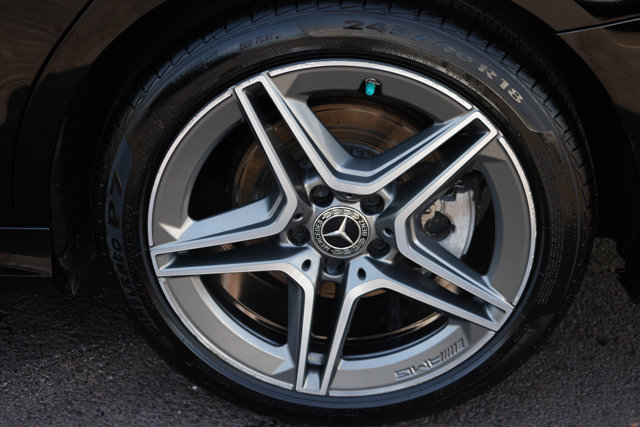 Vehicle image 10 of 41
