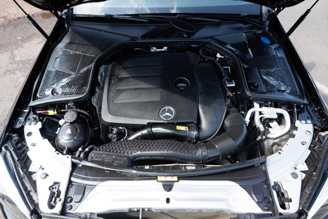 Vehicle image 33 of 41