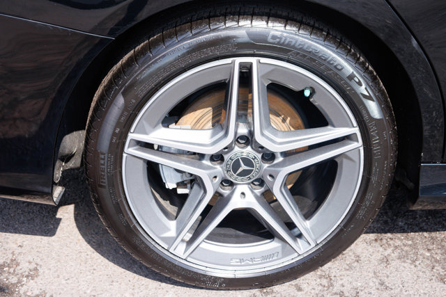 Vehicle image 11 of 41