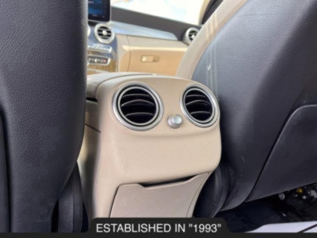 Vehicle image 48 of 52
