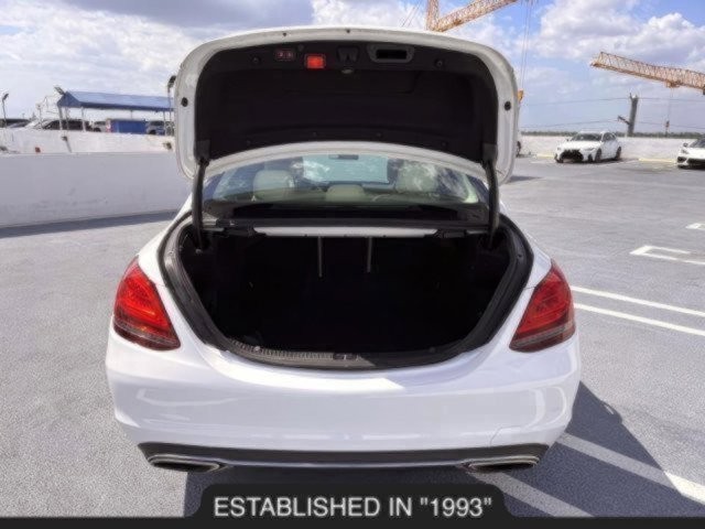 Vehicle image 51 of 52