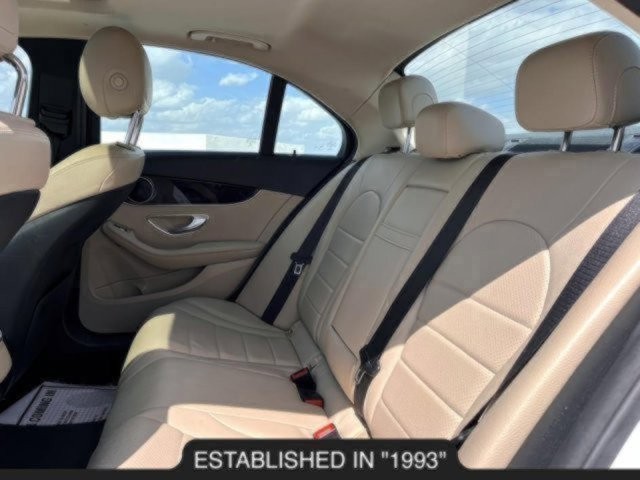 Vehicle image 15 of 52